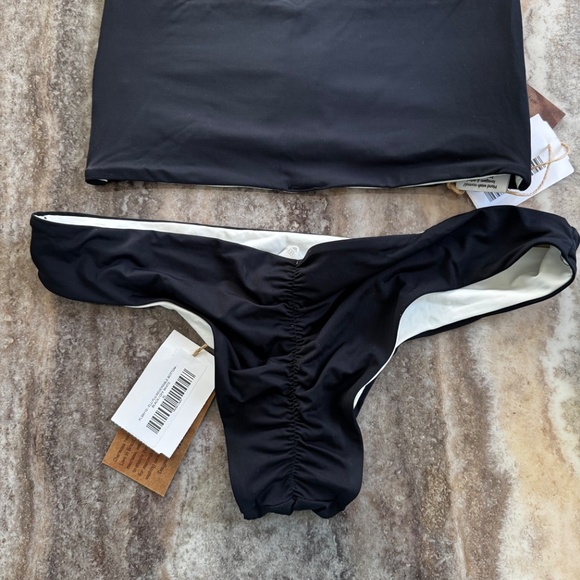 NWT- Charmosa Crocheted Tiger Eyes 2 Piece Brazilian Bikini Bandeaux Top - Picture 4 of 6